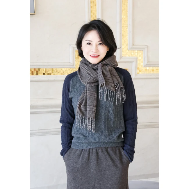 我是摩羯 纽约下雨日 内蒙古白山羊绒90S巴素兰撞色百搭针织衫