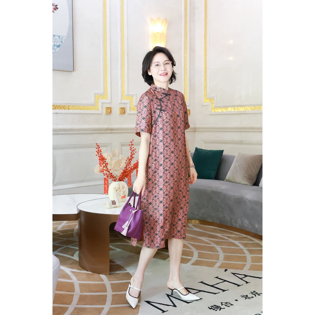 我是摩羯春和景明连衣裙22MM6A级桑蚕丝印花盘扣新中式旗袍轻礼服