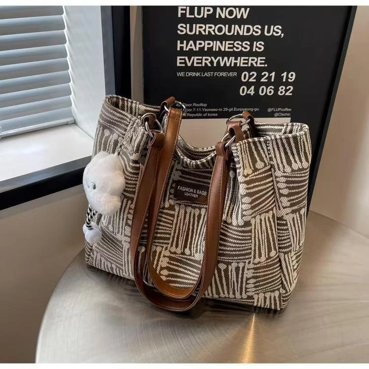 简约小众大容量单肩包洋气女士韩版百搭休闲通勤大包时尚托特包