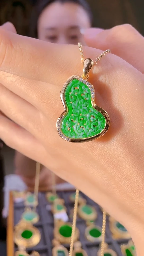 【闪购商品】翡翠吊坠(不含链)银S925镶嵌多样性发缅甸翡翠A货