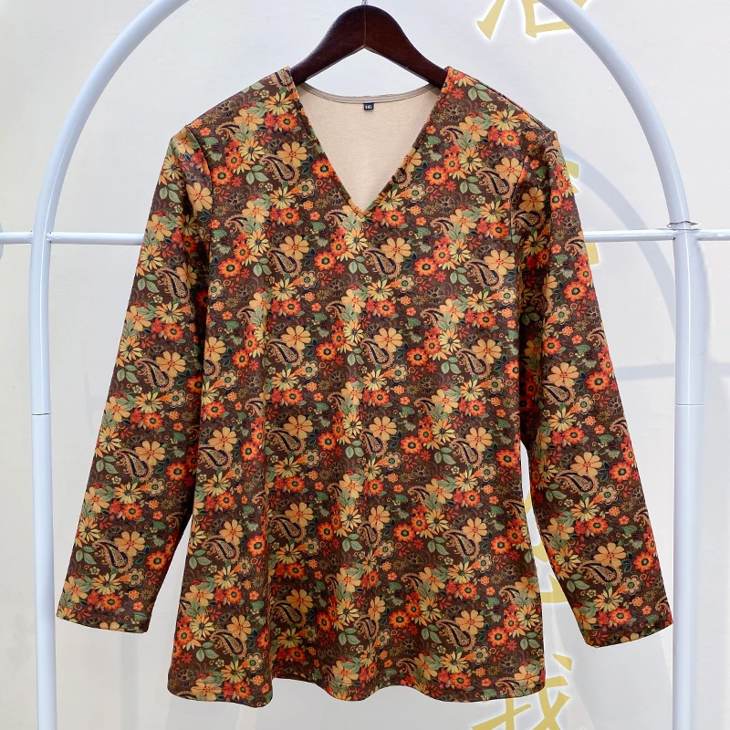 5485新款春秋妈妈大码200斤打底衫双面德绒T恤女洋气雏菊V领上衣