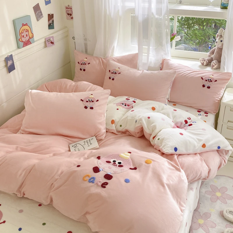 A类加厚双面牛奶绒毛巾绣四件套法兰绒床单被罩床笠学生宿舍三件