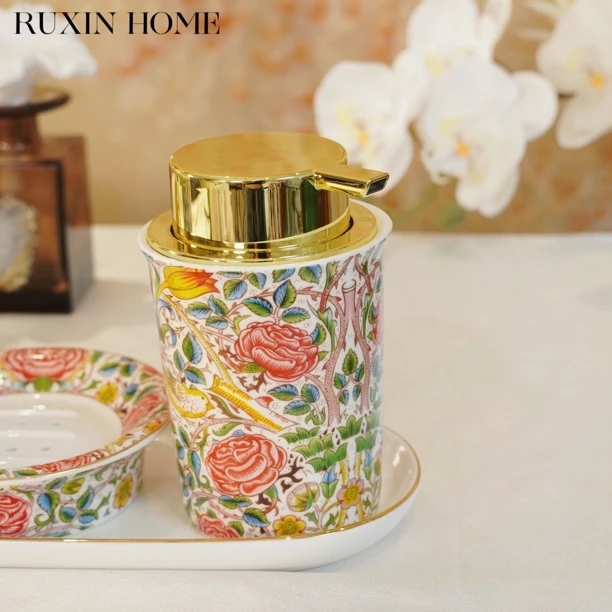 如馨家居 玫瑰硕果 陶瓷起泡器新骨瓷家用慕斯起泡器卫浴洗手液瓶