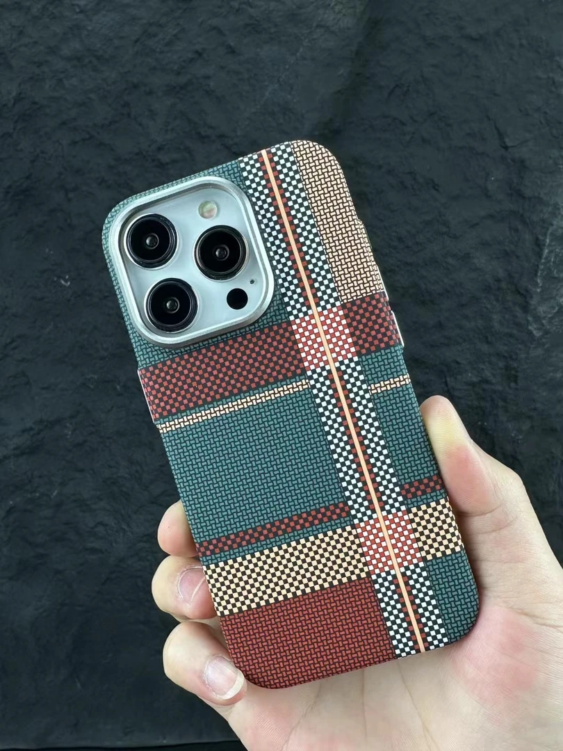 适用于苹果ipone17promax手机壳凯夫拉纹苹果16pro磁吸magsafe套