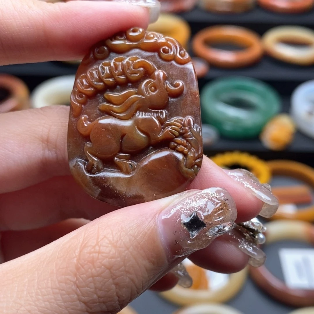石英质玉（黄龙玉）吊坠未镶嵌秦**Y