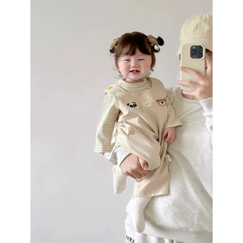 婴儿背带裤套装春秋季婴幼儿卡通连体衣可爱女宝宝条纹上衣两件套