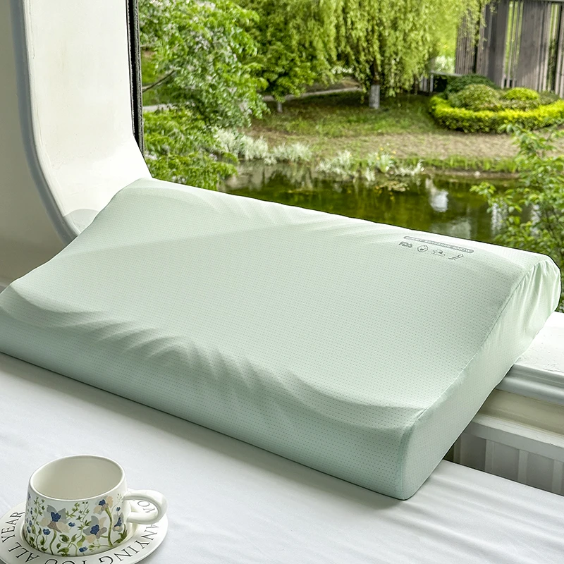 成人儿童水洗硅胶枕芯头可水洗手洗机洗学生枕记忆棉凉感丝夏季舒