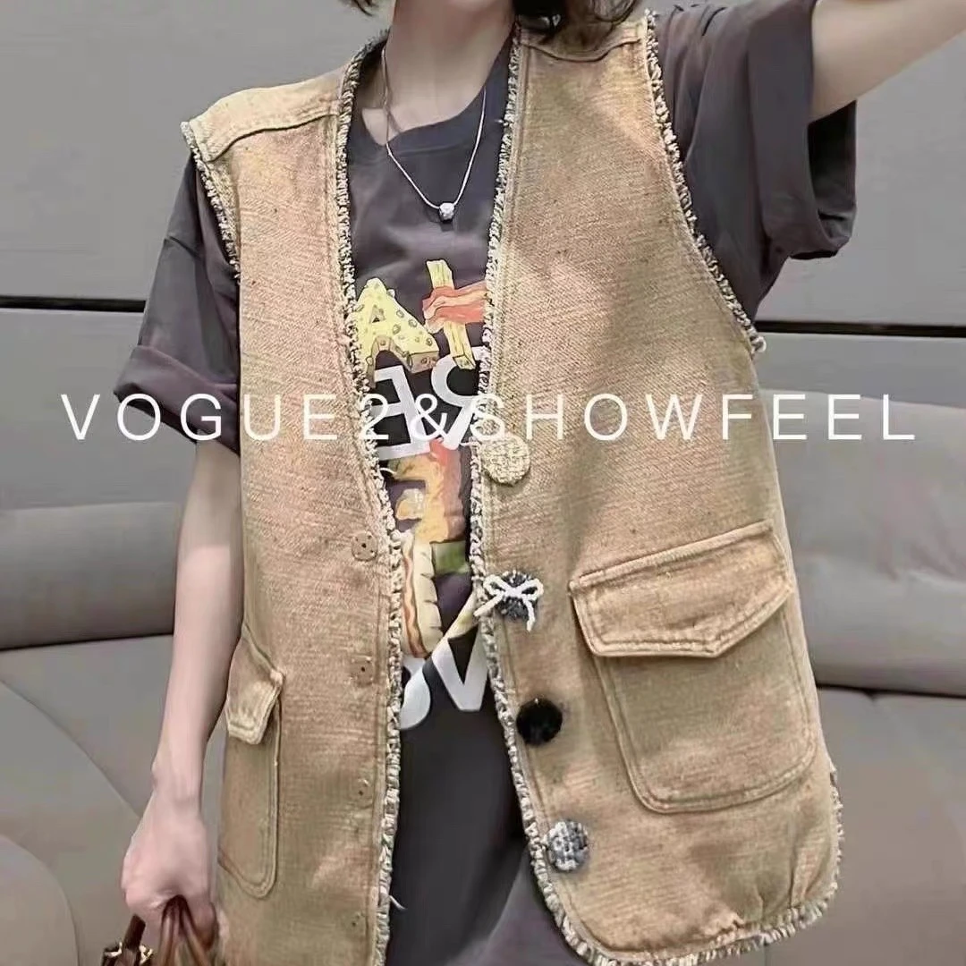 欧洲站2024早秋新款欧货法式宽松显瘦大口袋毛边大纽扣V领马甲女