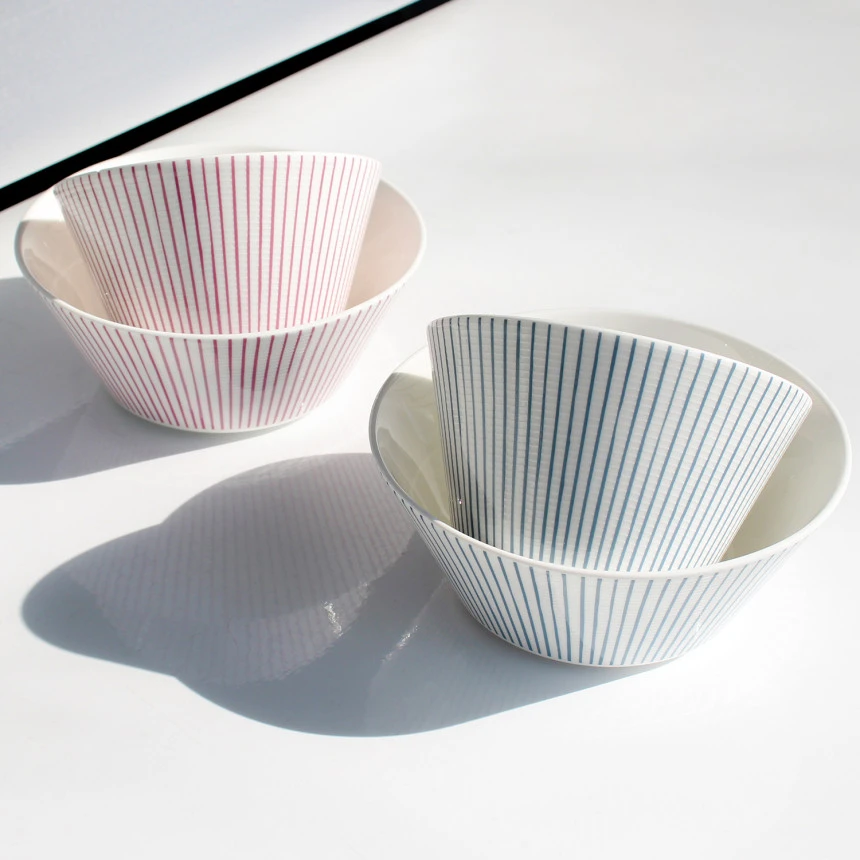 新-韩国原装进口-韩国骨瓷8件套饭碗4个汤碗4个一套颜色有2种