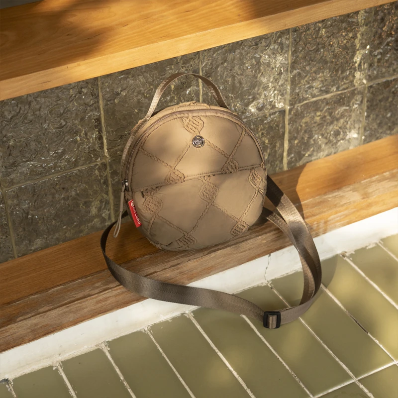 2025爆款新款时尚百搭简约单肩斜挎包包手提包大托特棉服包包