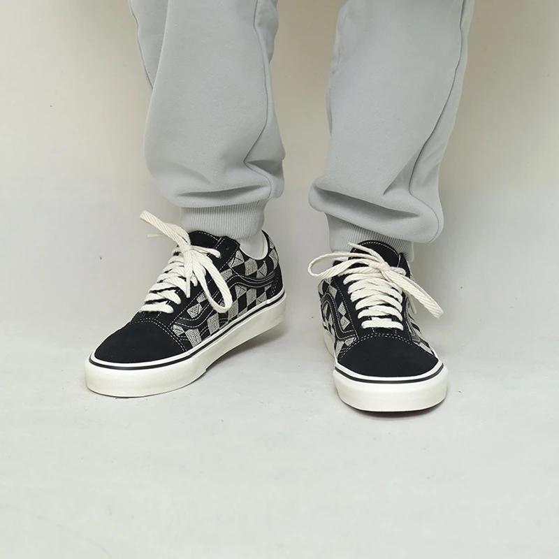 VANS范斯冬季新款Old Skool棋盘格板鞋低帮运动休闲鞋VN000CP5BM8