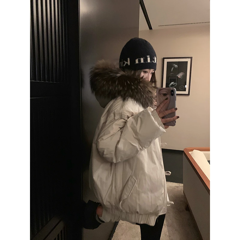 小君君布兰妮 北岛雪山/重磅大貉子毛领外套白鸭绒连帽羽绒服女