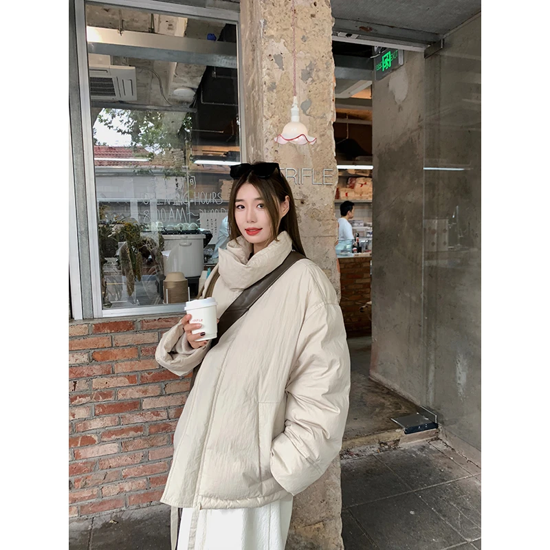 小君君布兰妮 夏洛克手稿/私服廓形立领90白鸭羽绒服老钱风外套