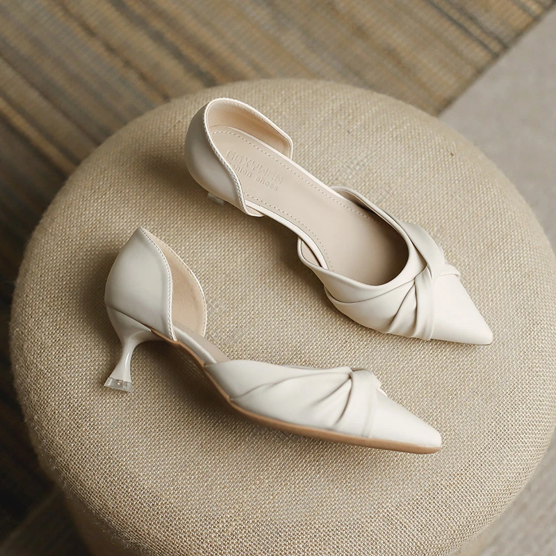 KABINGNI/卡冰妮新款中空尖头中跟鞋女细跟高跟仙女风百搭女单鞋