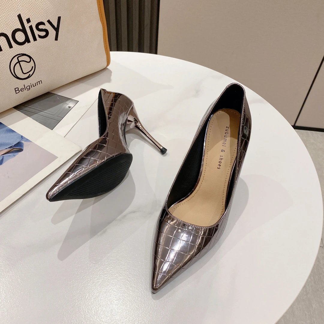 新款女士法式尖头方格纹漆皮细跟高跟鞋气质百搭浅口高跟鞋银色