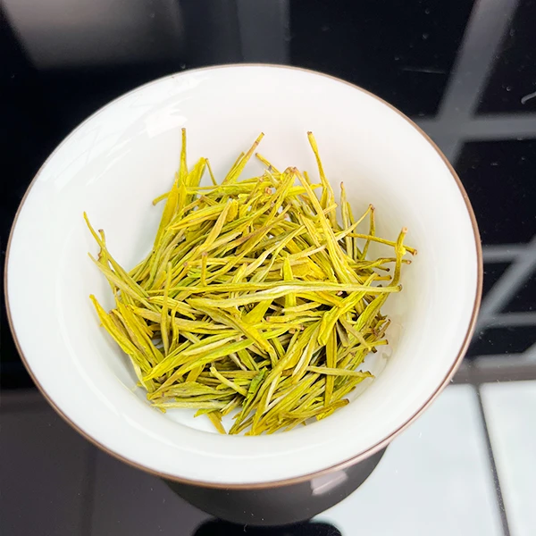 2025年高山黄金芽条索黄润芽挺秀丽浓香绿茶罐装S1358 250g/500g