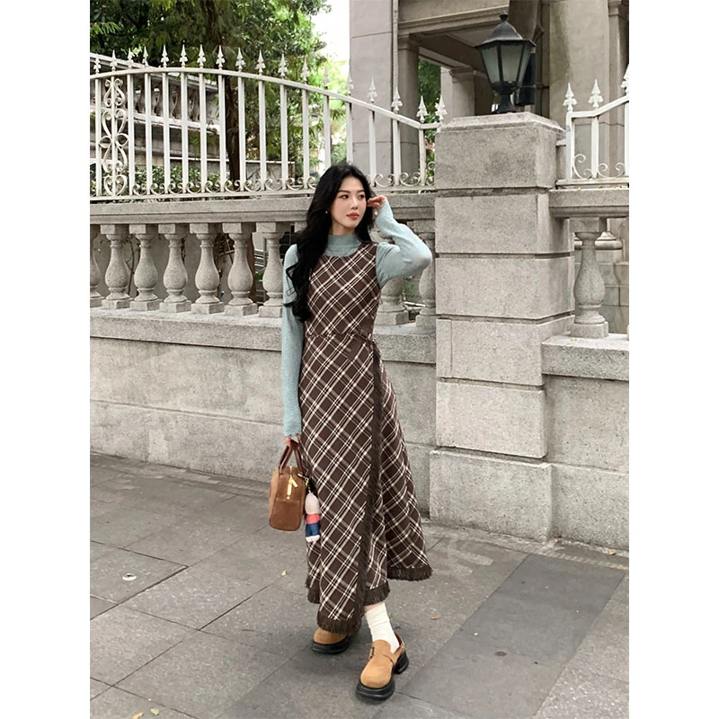 【一程山路】多多2025早春新款法式气质设计感收腰显瘦格子连衣长裙