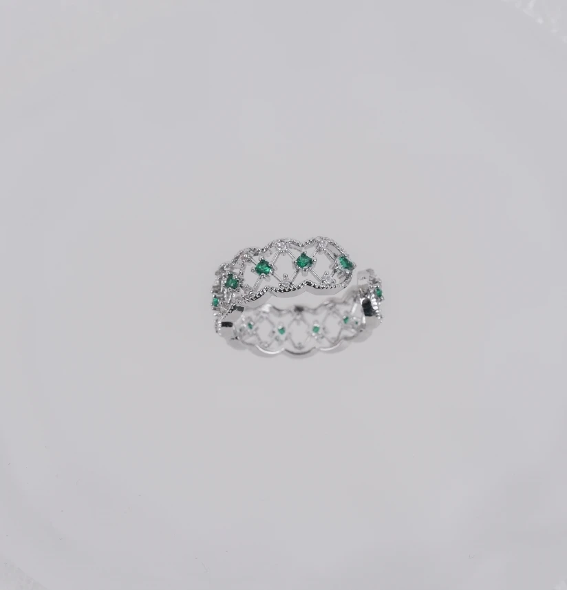 合金合成锆石戒指 E00049轻奢气质时尚小众ins百搭简约个性精致