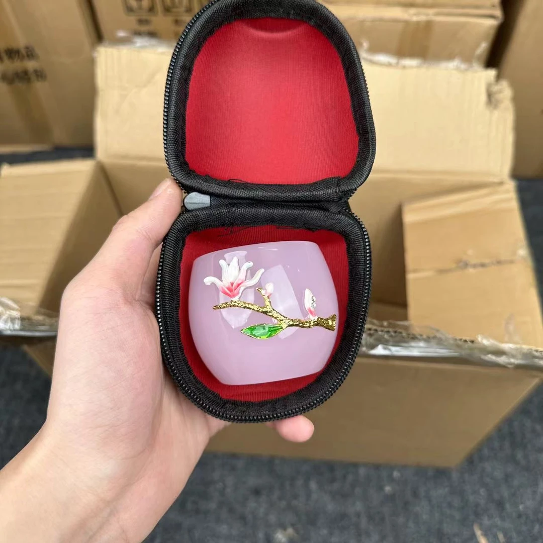 粉琉璃花杯+绣包