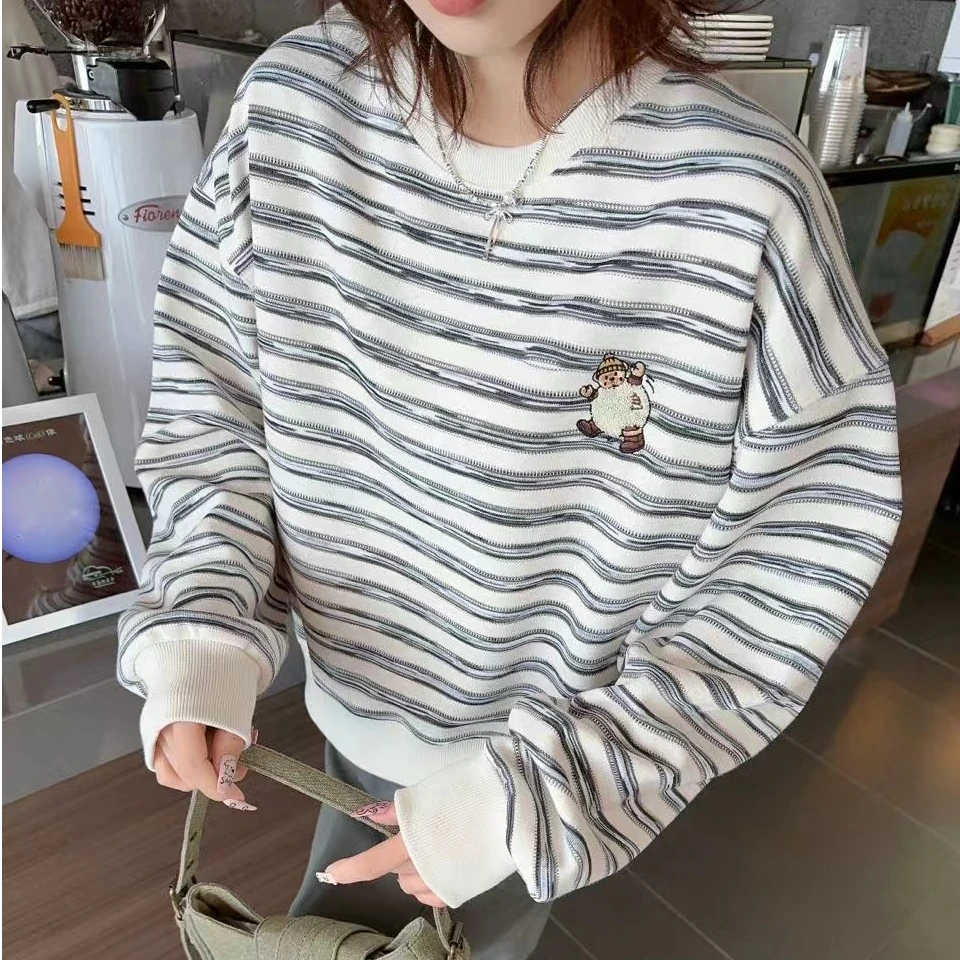 孤品清仓*条纹小熊短款卫衣