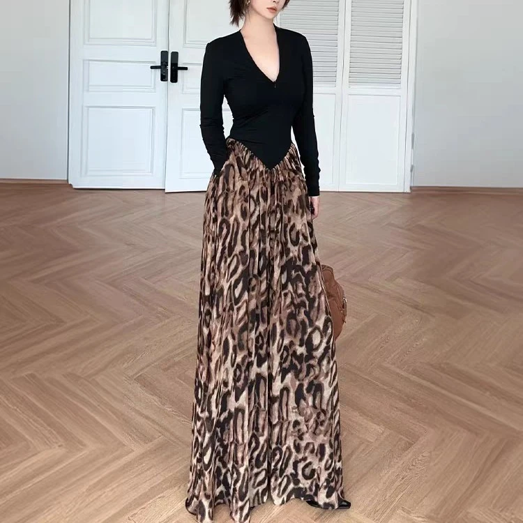 豹纹拼接长袖V领连衣裙气质大摆捏褶A字长裙