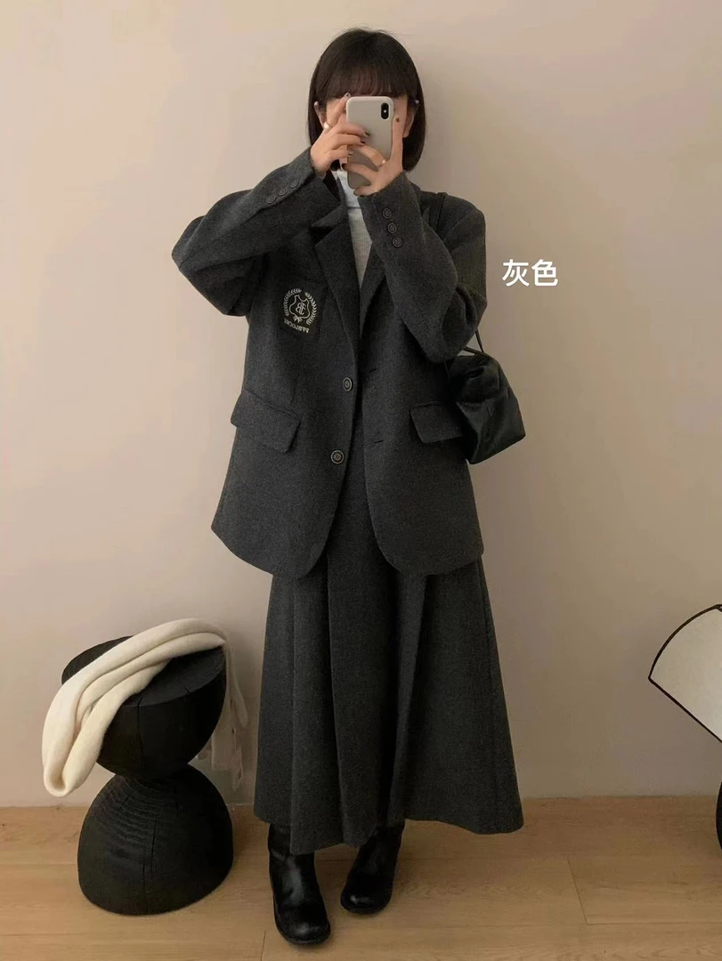 韩版学院风长袖外套+半身裙两件套 3503  后松紧腰外套有垫肩