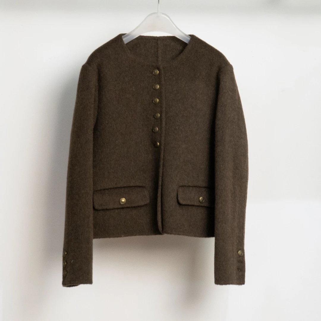 712秋冬款咖啡色高端毛呢女士大衣2024潮流时尚百搭短外套