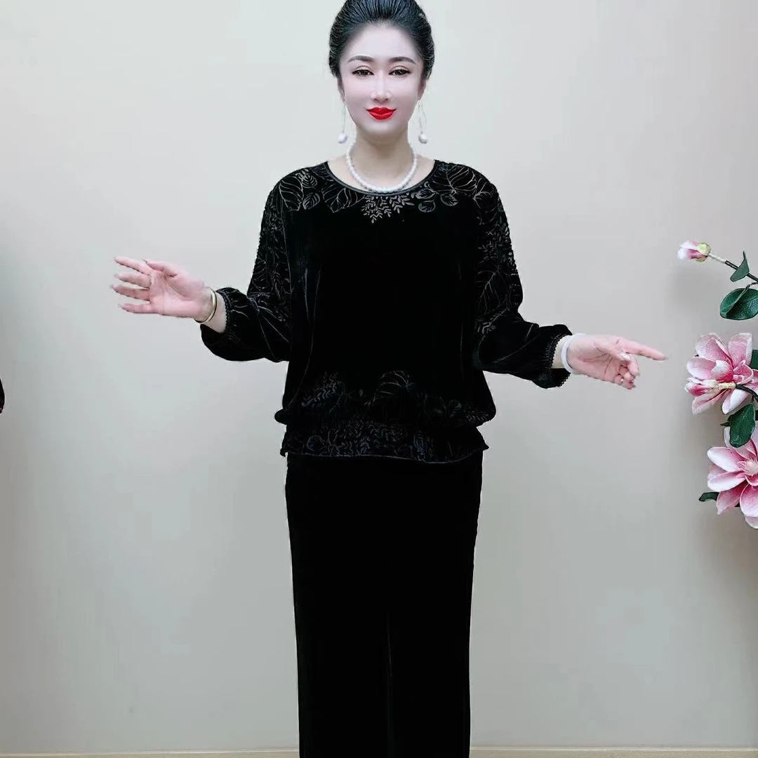 桑蚕丝新款时尚显瘦气质款洋气大方秋冬小衫黑色长袖春季圆领090