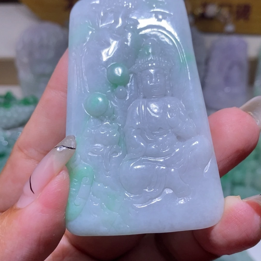 【闪购商品】翡翠颈饰未镶嵌观音