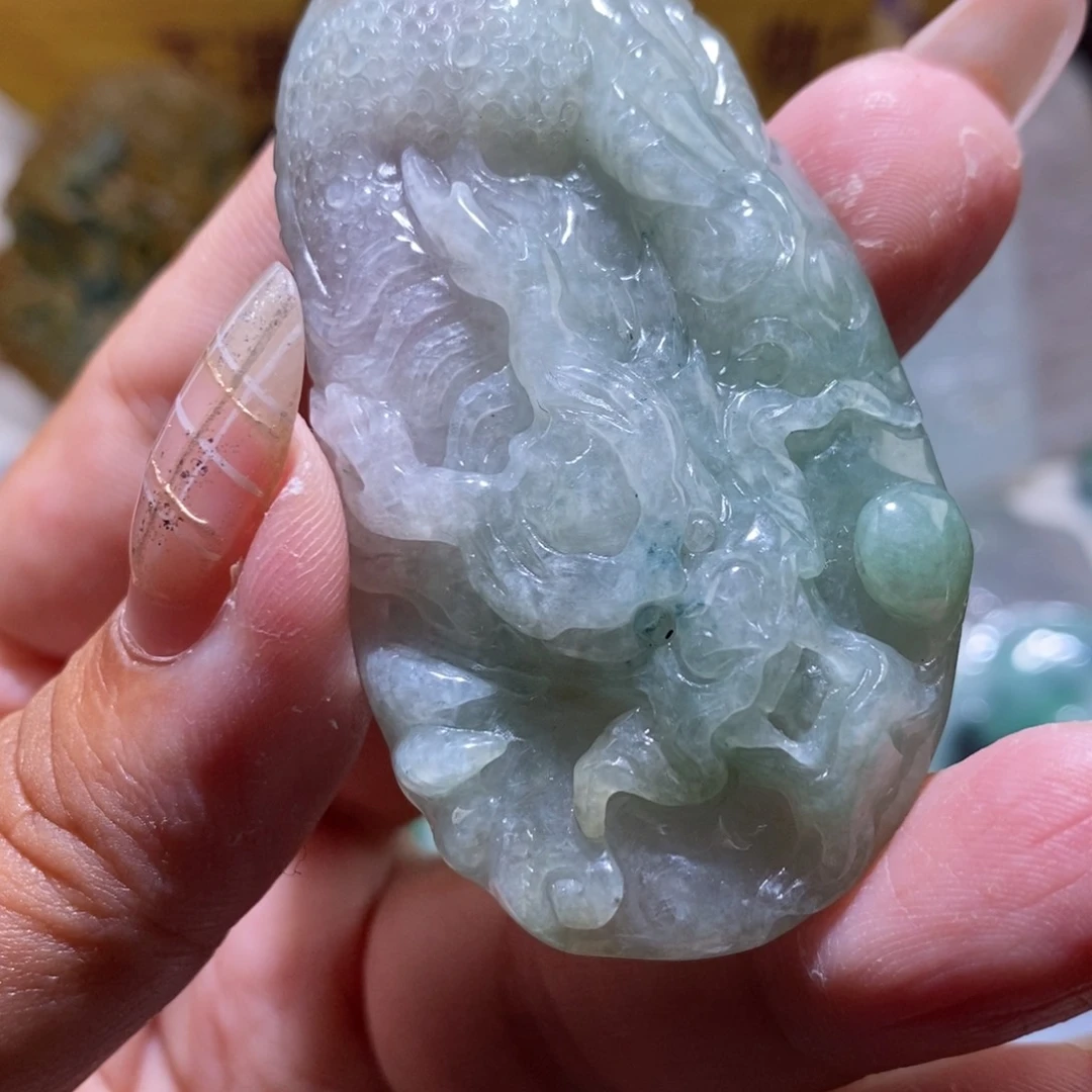 【闪购商品】翡翠颈饰未镶嵌龙牌
