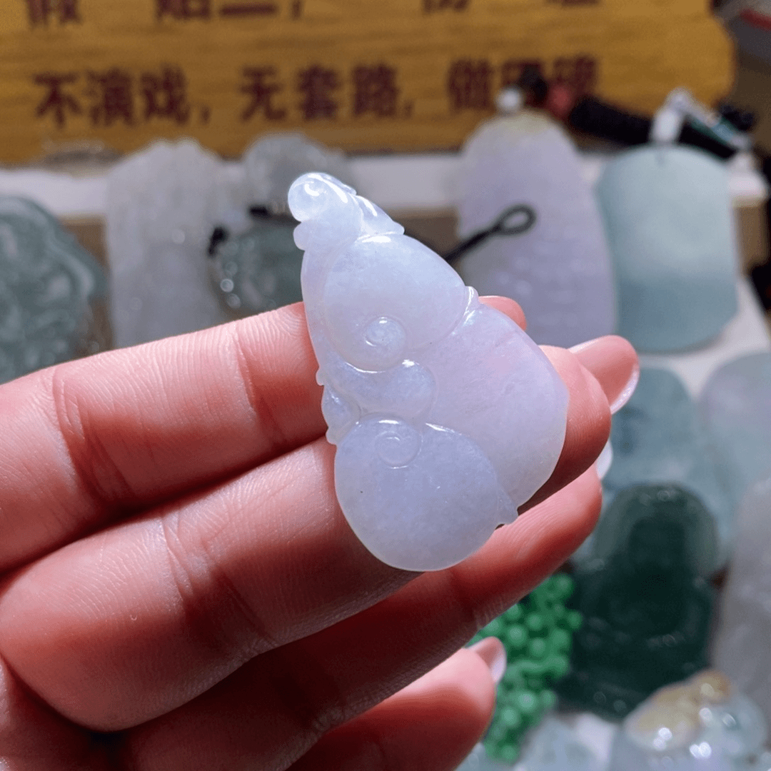 【闪购商品】翡翠颈饰未镶嵌如意