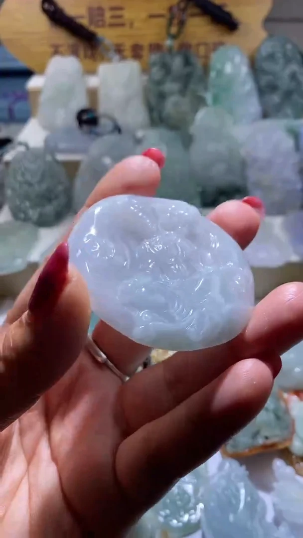 【闪购商品】翡翠挂件未镶嵌观音