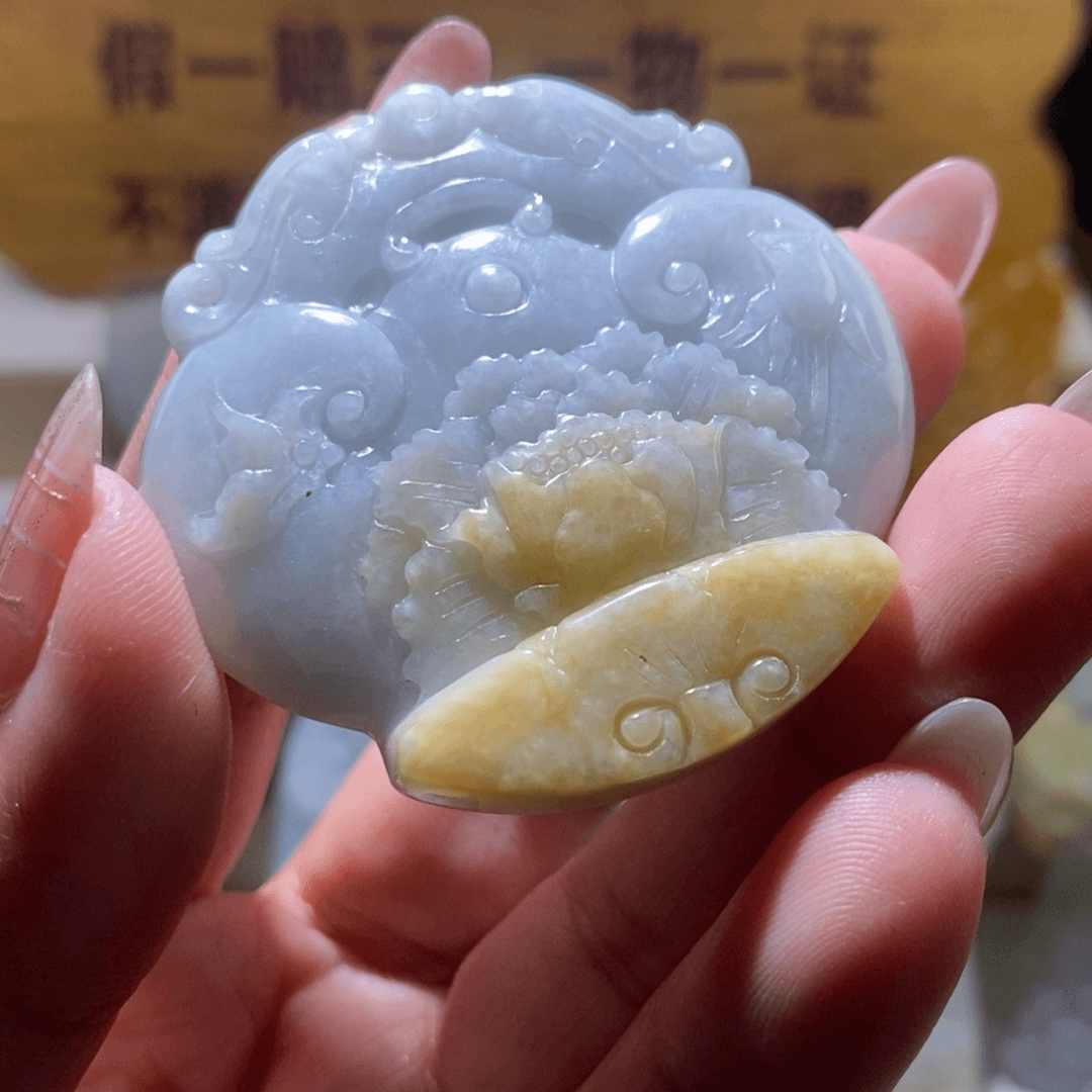 【闪购商品】翡翠颈饰未镶嵌花