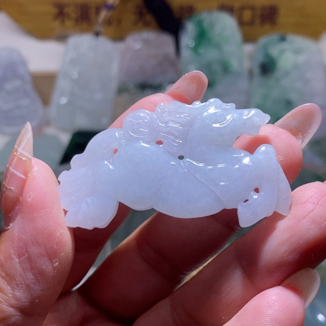 【闪购商品】翡翠颈饰未镶嵌马