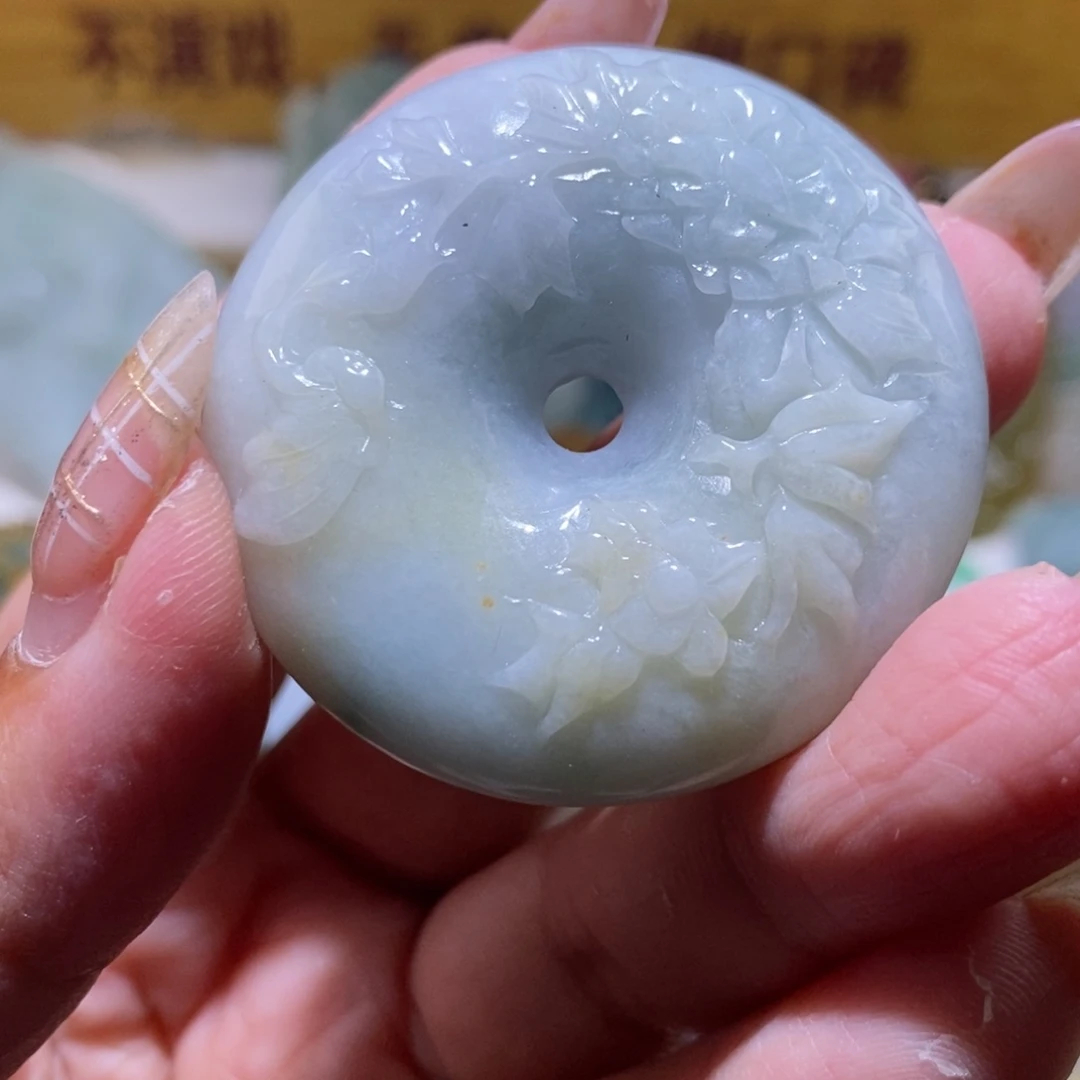 【闪购商品】翡翠颈饰未镶嵌扣子