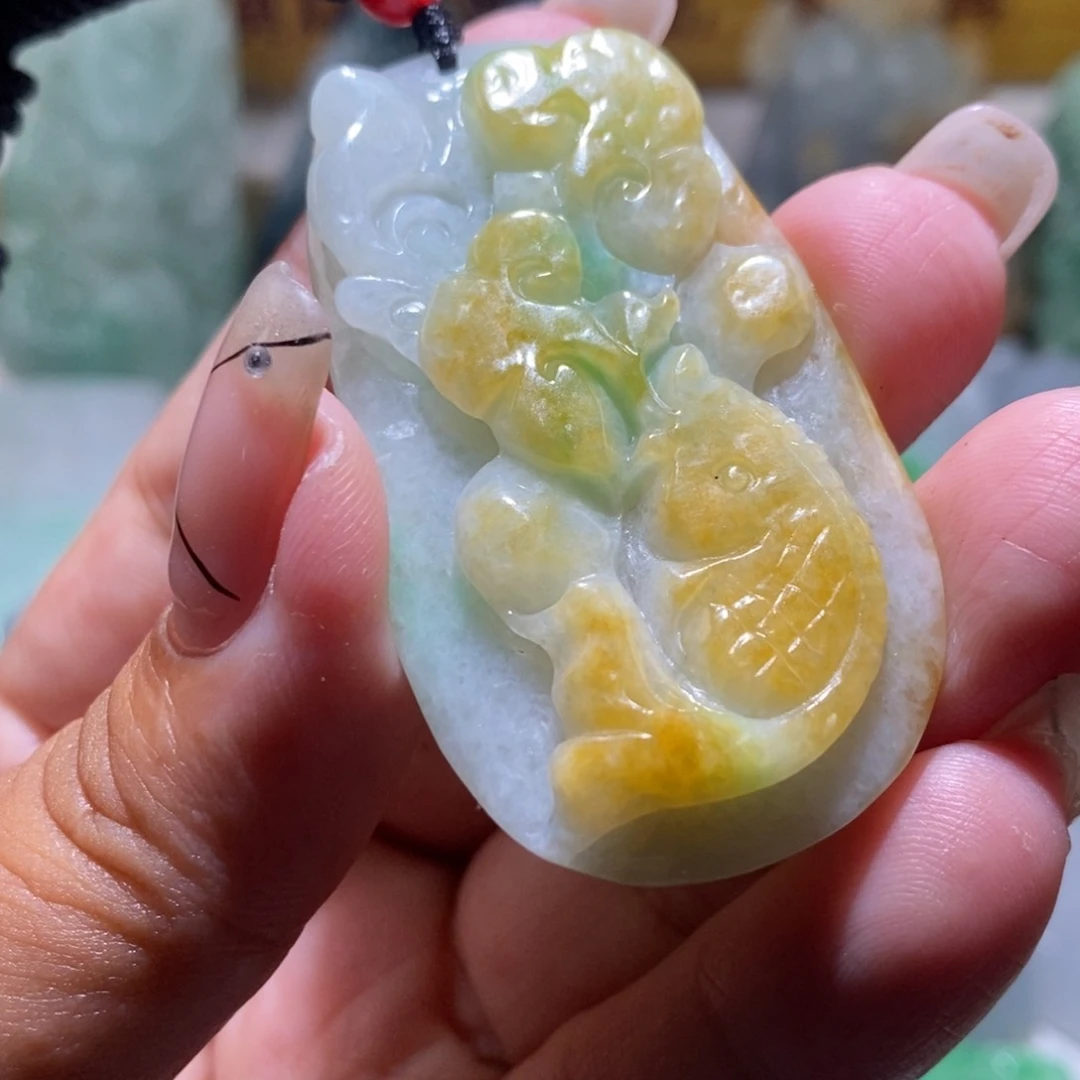 【闪购商品】翡翠颈饰未镶嵌荷叶鱼