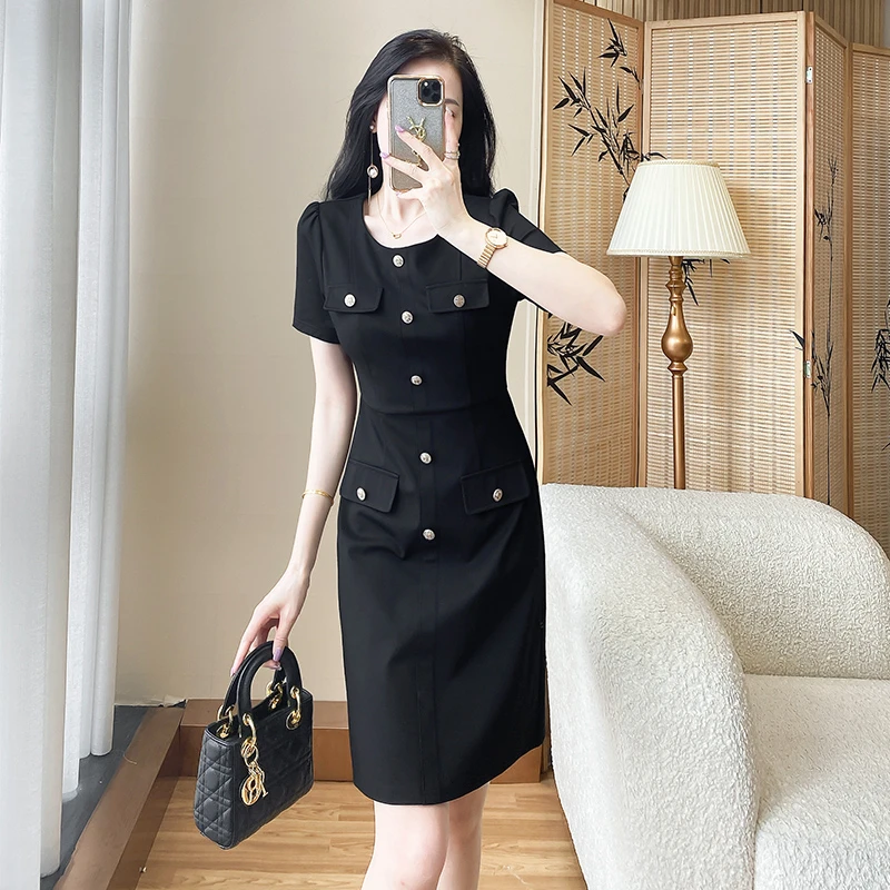 纯欲慵懒风女装式小黑裙2025夏季新款时尚修身气质显瘦短袖连衣裙