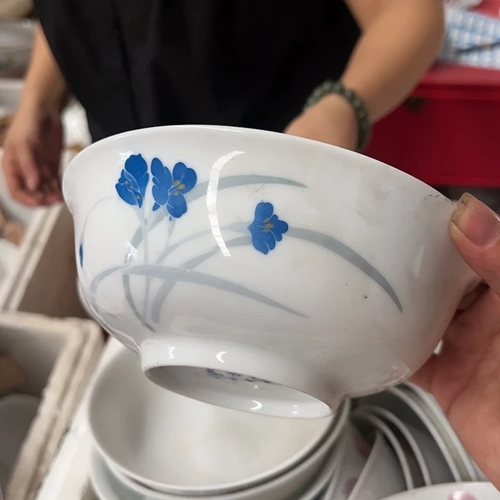 釉下五彩面碗17厘米，微瑕