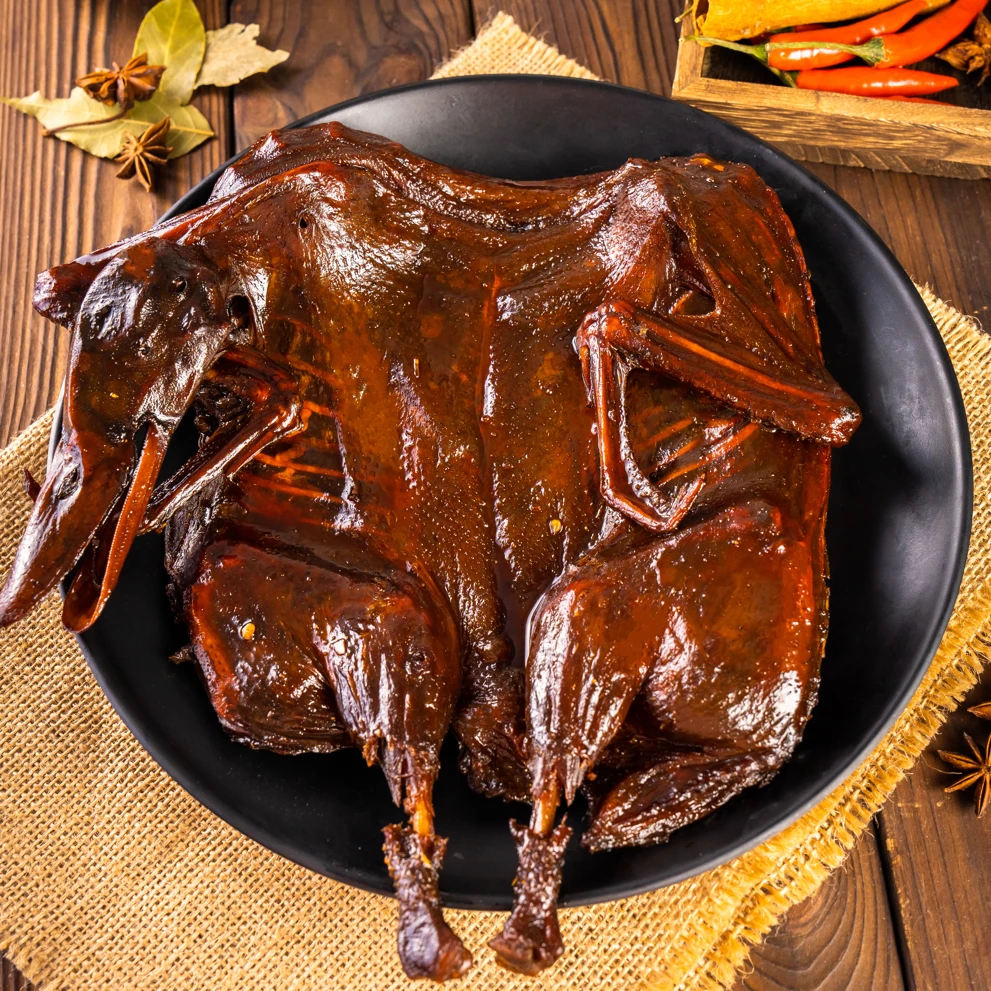 湖南特产正宗手撕酱板鸭整只即食熟食香辣解馋味道鲜香鸭货解馋零食