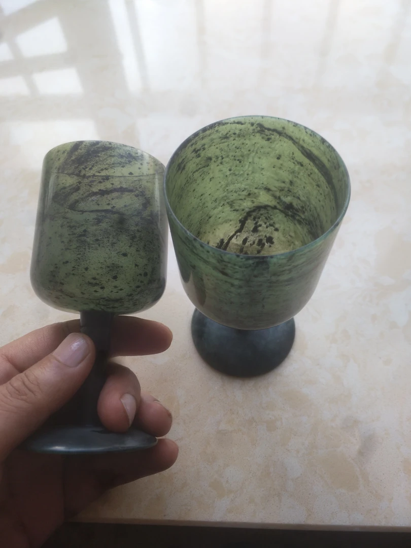 天然墨玉杯，墨玉杯，高脚杯药王石玉杯
