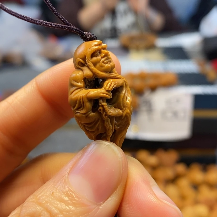 【闪购商品】橄榄核吊坠