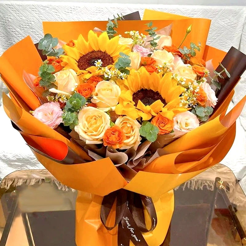 父亲节祝福鲜花『2朵向日葵2朵香槟玫瑰花束』送同学朋友毕业季鲜花小时达鲜花同城送花上门