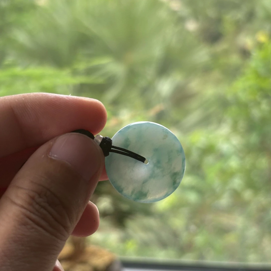 翡翠挂件 小飘花平安扣