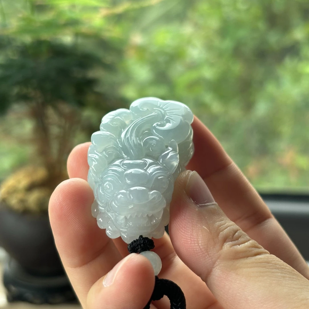 翡翠挂件 胶块貔貅1