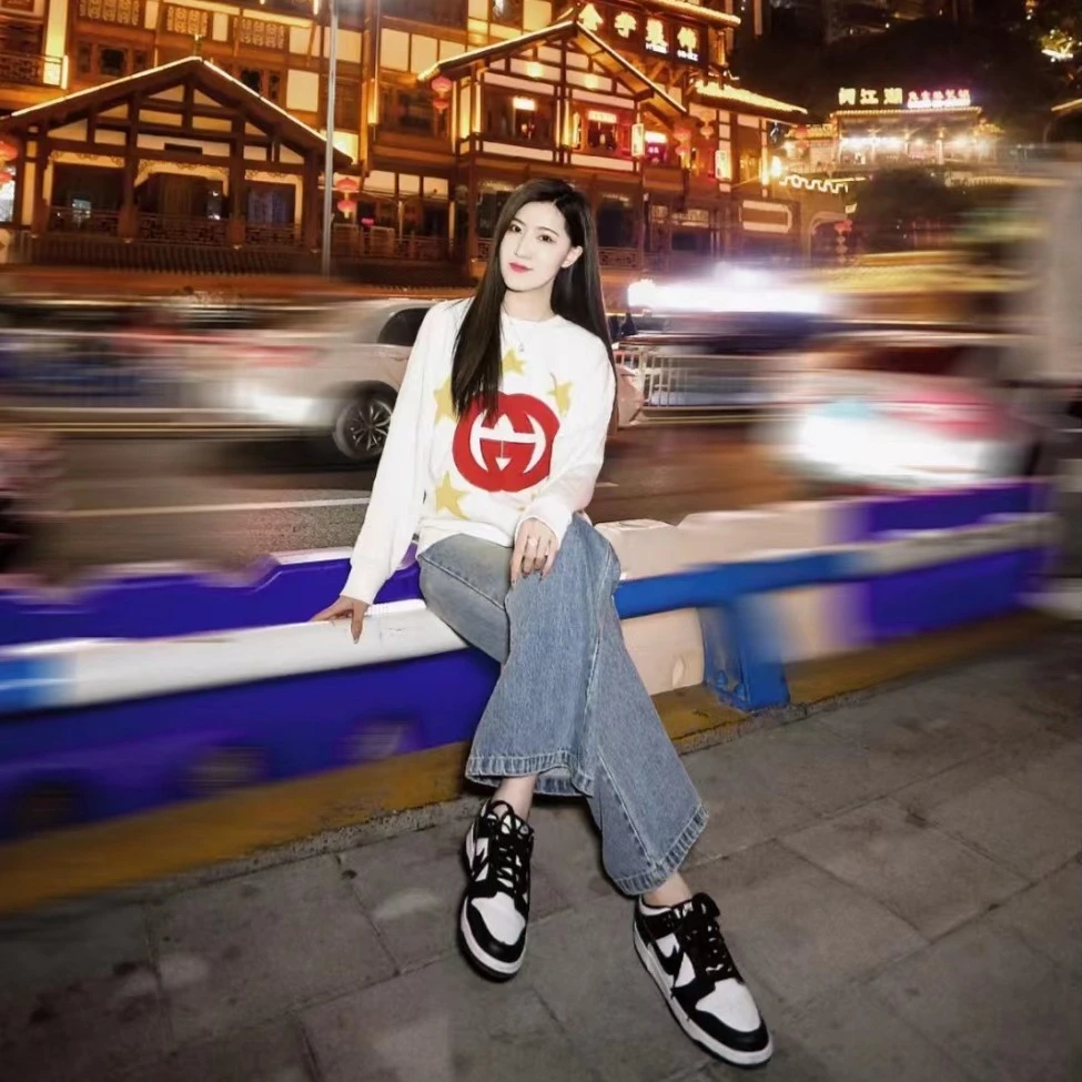 全新未使用 GUCCI/古驰 GUCCI 经典双G星星印花圆领套头宽松卫衣
