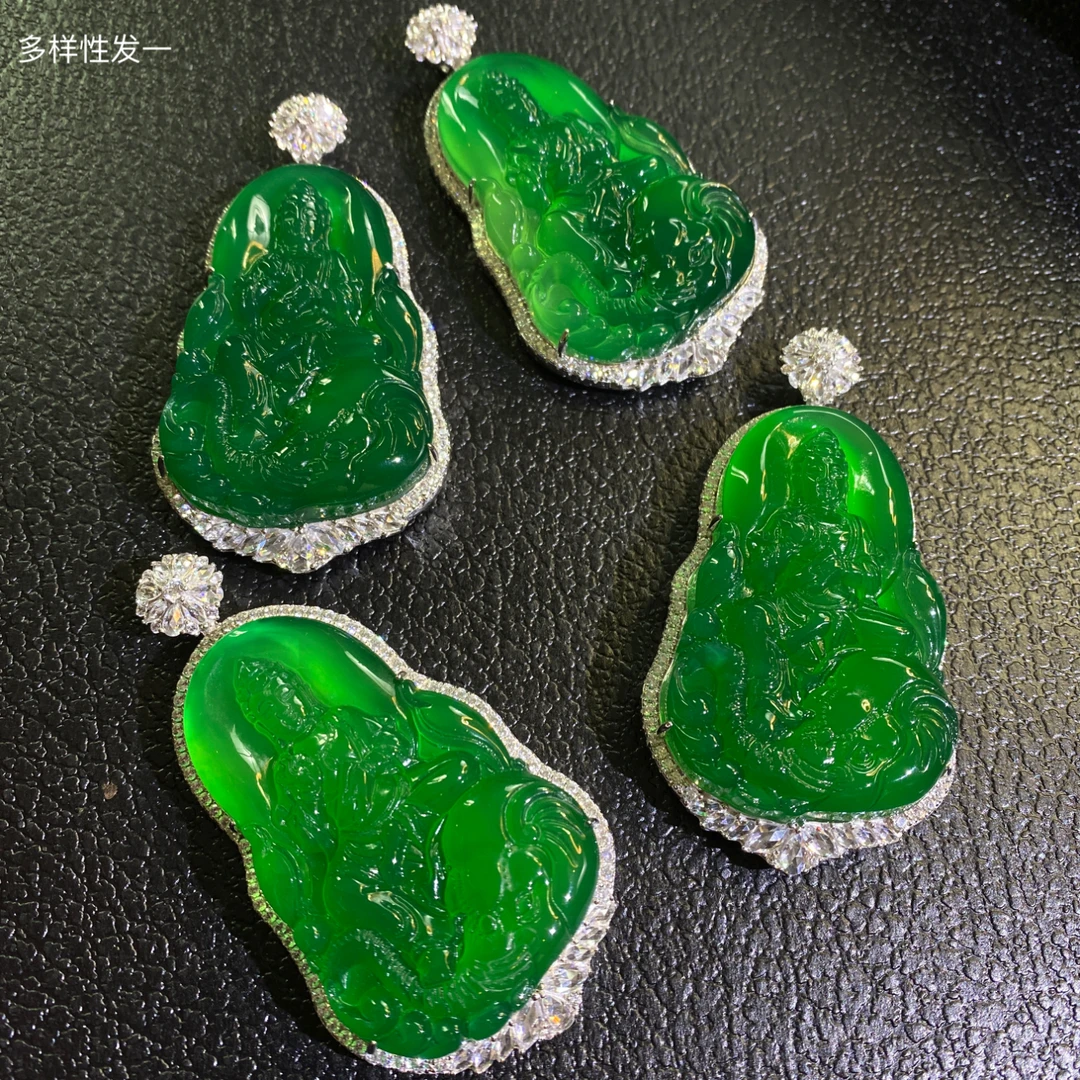绘龄珠宝多样性发一：天然绿玉髓八大守护之手工雕刻普贤吊坠