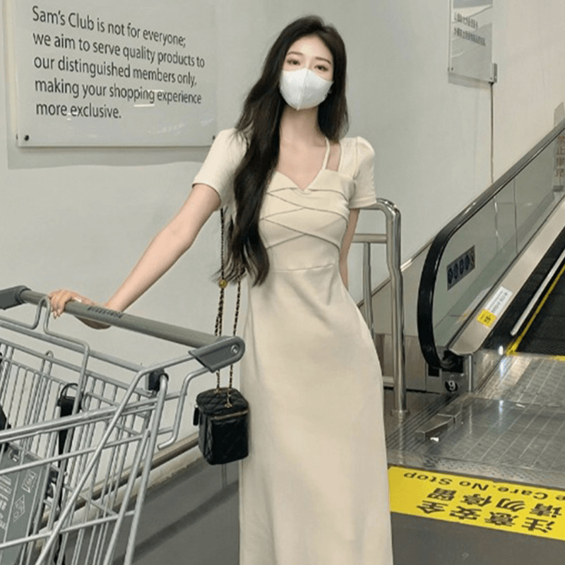 法式挂脖垂坠感连衣裙女夏季新款微胖mm收腰遮肉气质长裙