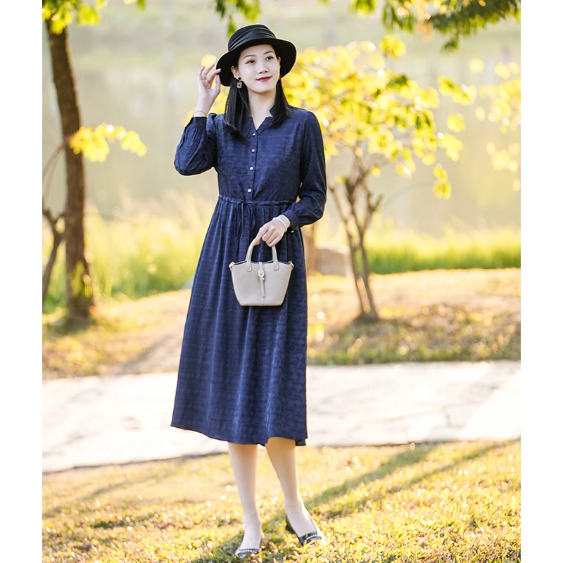 迪欧芙2024年春季新款V领气质印花图案时尚显瘦连衣裙女#CLQ14009