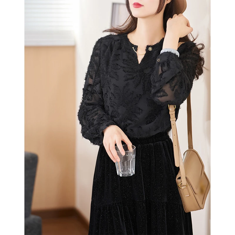 迪欧芙2024春季新款轻奢小众高级感蕾丝洋气打底上衣女#CSY16239