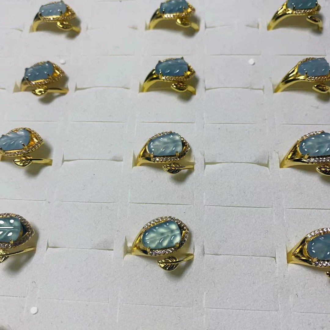 《缠绕戒指》天然A货翡翠金枝玉叶（拍一发一多样性发货不配证书）